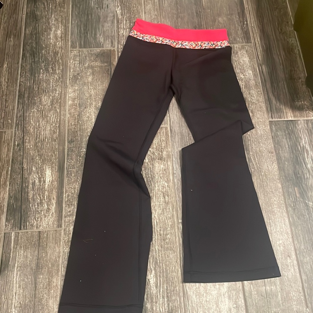 Lululemon boot leg leggins